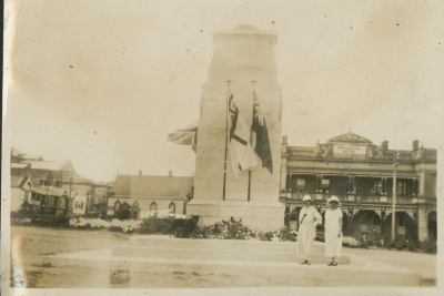 1924: The Cenotaph in Memorial Square was unveiled